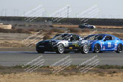 media/Nov-17-2024-CalClub SCCA (Sun) [[5252d9c58e]]/Around the Pits/